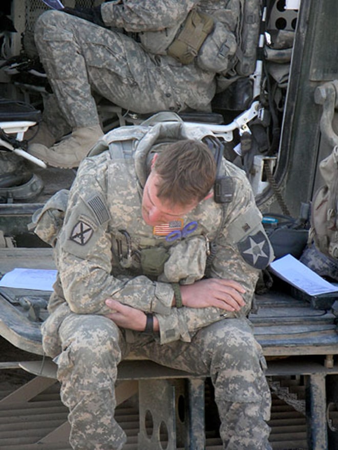 Армия если родился ребенок. Не Идентифицированые солдаты. Сержант армии США. Сержант американской армии в Афганистане.